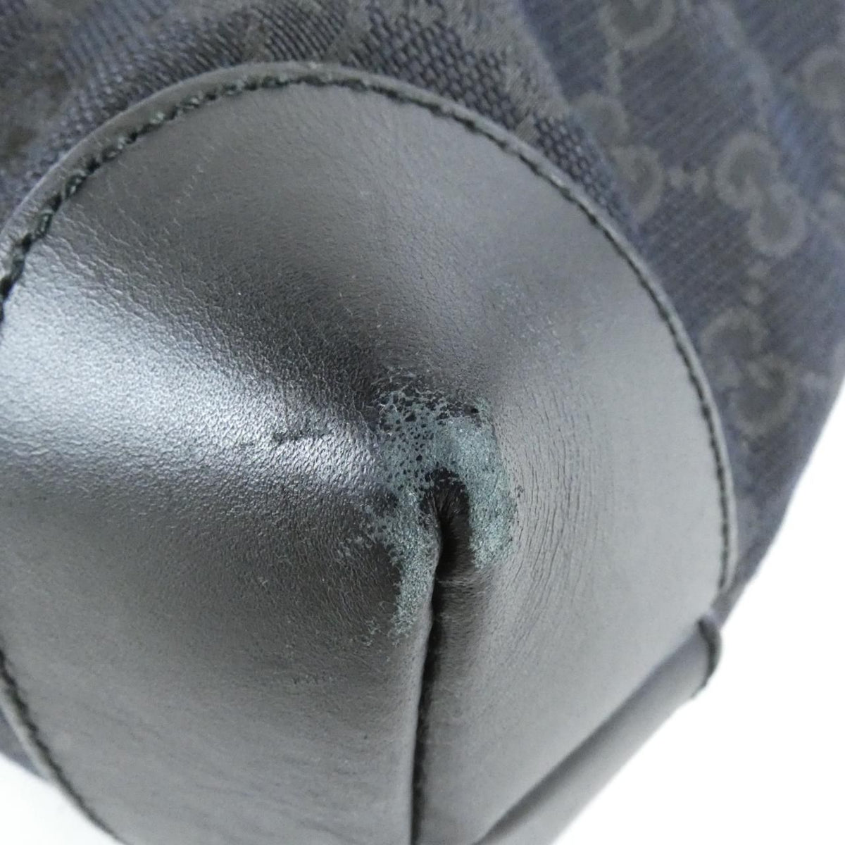Gucci Shoulder Bag Black — view 3