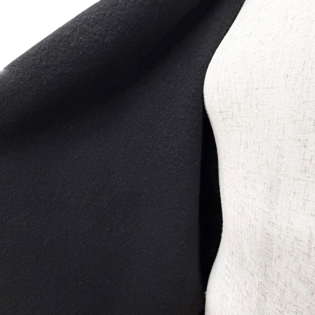 Moncler Mantella Wool 100% Logo Patch Down Sleeve Fringe Cape Coat Poncho Black — view 5