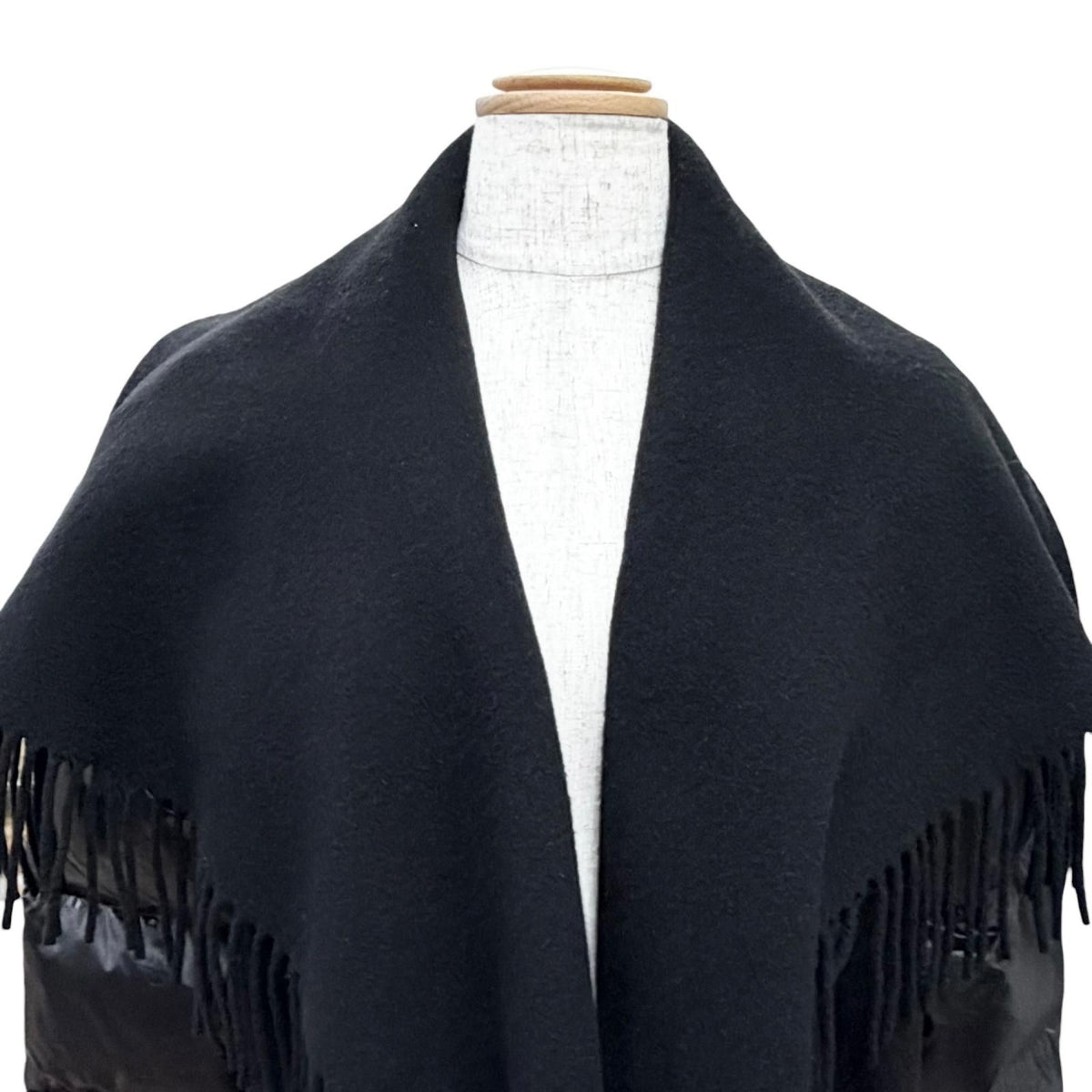 Moncler Mantella Wool 100% Logo Patch Down Sleeve Fringe Cape Coat Poncho Black — view 2