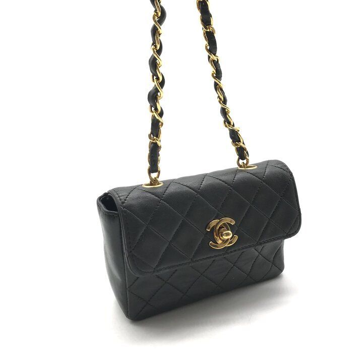 Chanel CC Logo Mini Quilted Turnlock Chain Shoulder Bag Moss Green — view 2