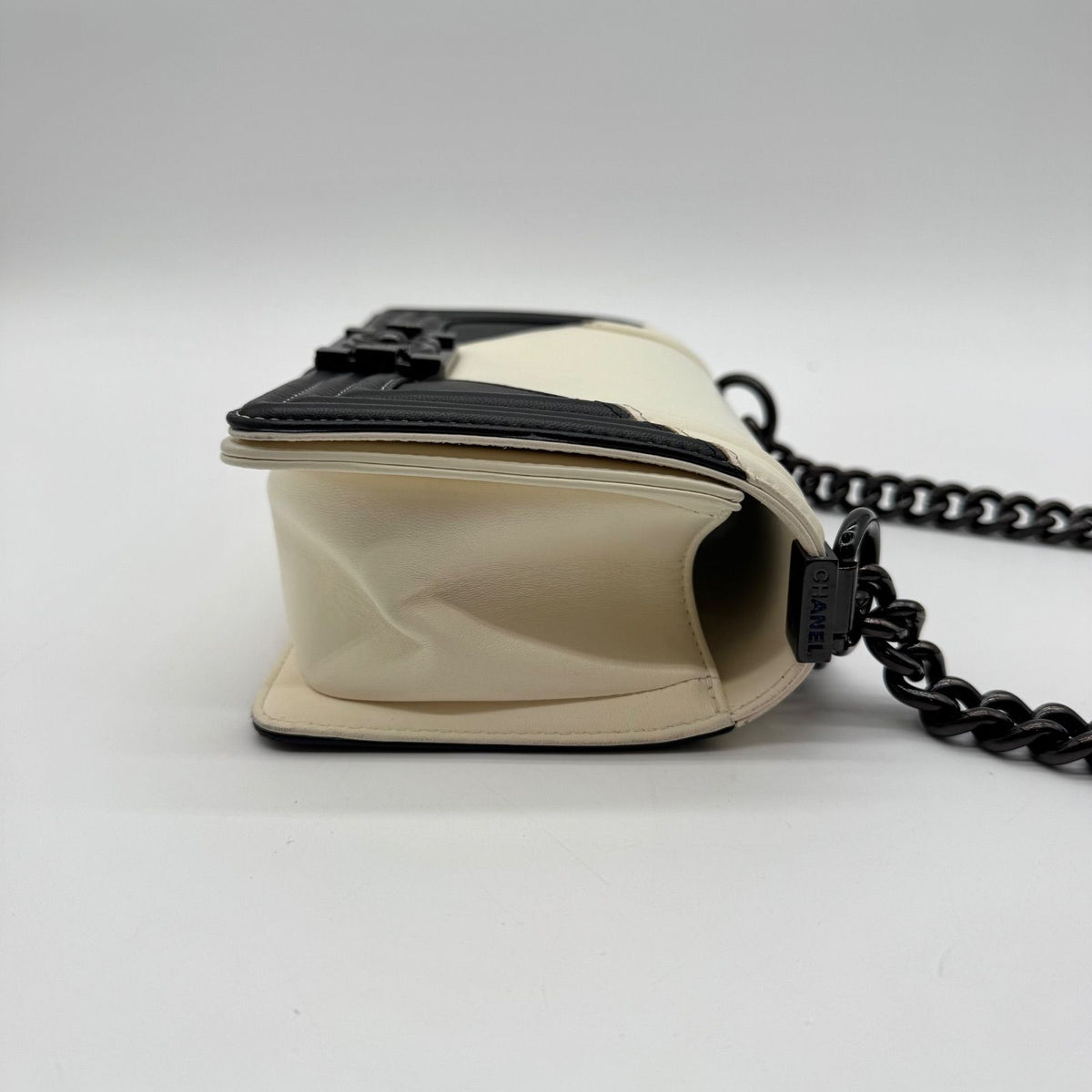 Chanel Large Shoulder Bag Boy Geometric CC Logo Leather White Black — view 3