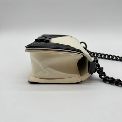 Chanel Large Shoulder Bag Boy Geometric CC Logo Leather White Black — view 3