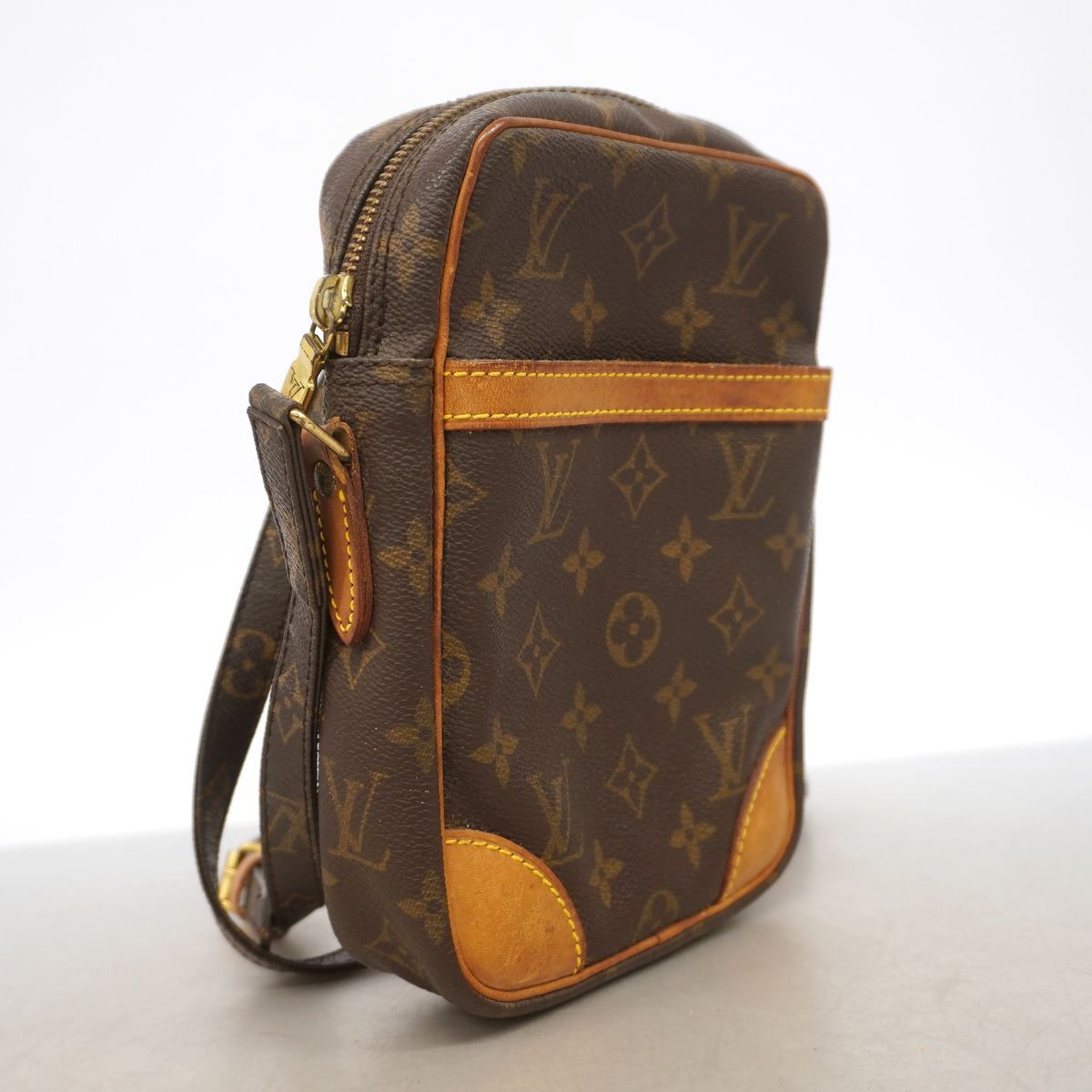 Louis Vuitton Shoulder Bag Monogram Danube Brown — view 2