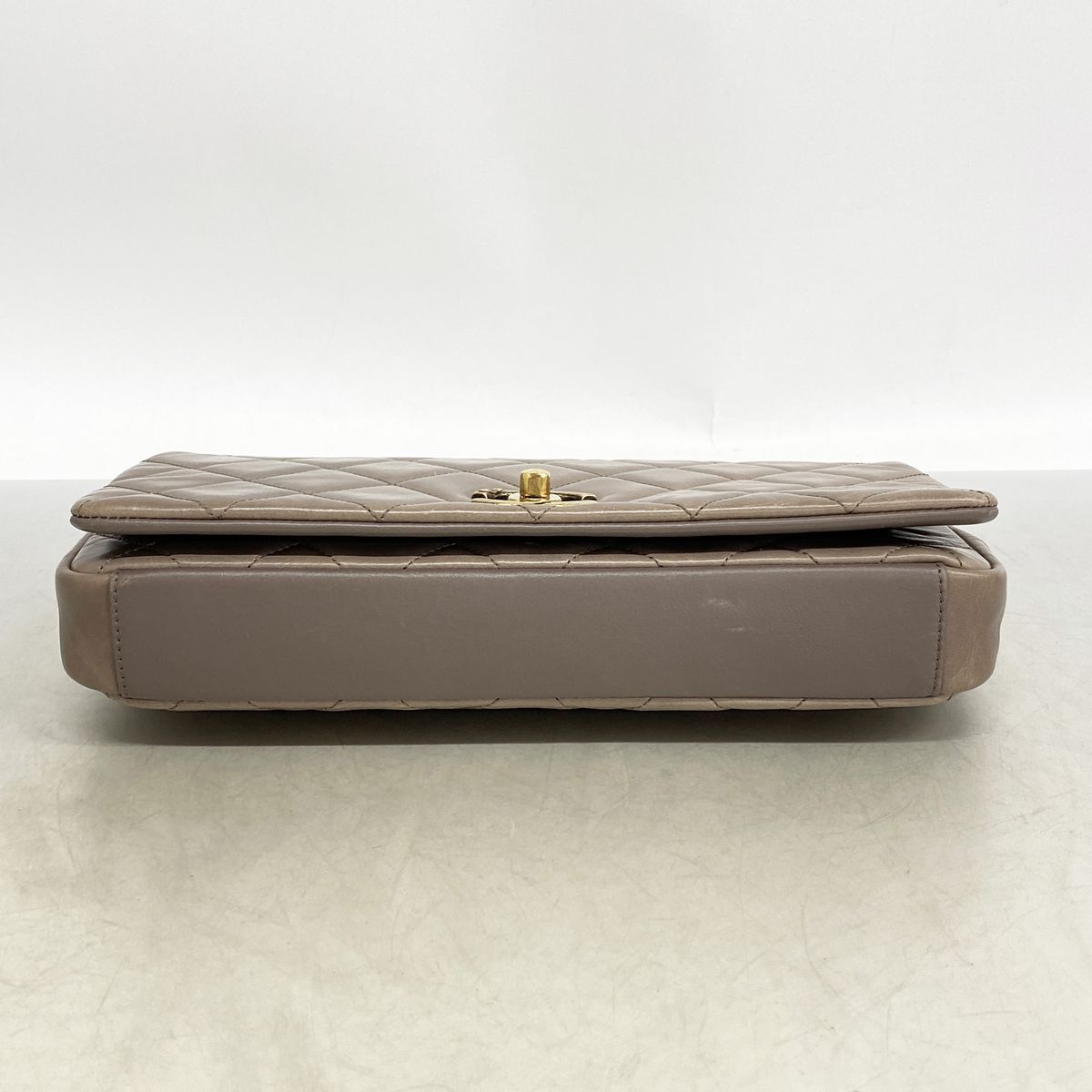 Chanel Shoulder Bag Quilted Lambskin Greige Gold — view 3