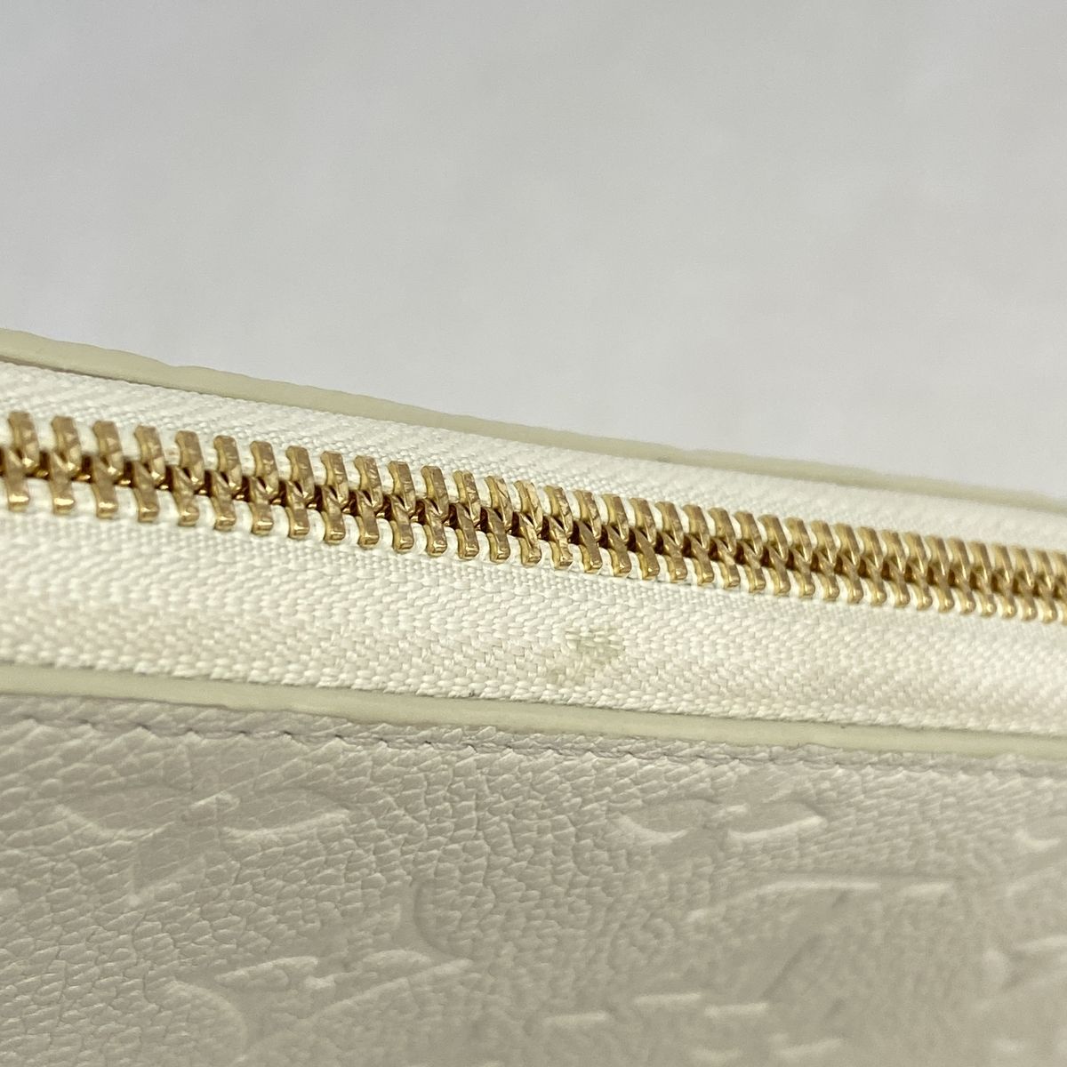 Louis Vuitton Wallet Monogram Empreinte Zippy Jade Green — view 5