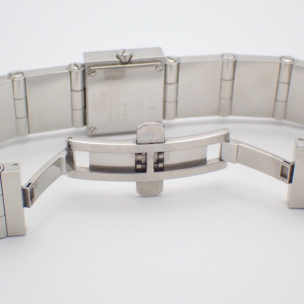 Gucci 600 L Square Shape Quartz Watch Silver Dial Ssstrap — view 6