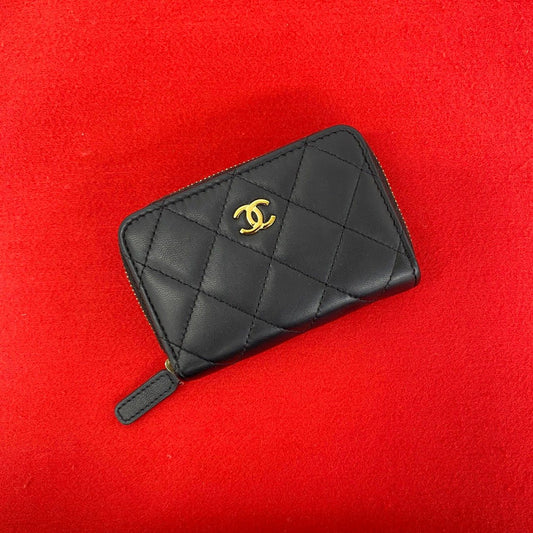 Chanel Quilted CC Logo Lambskin Leather Round Zip Coin Purse Black