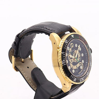 Gucci Dive 136.2 Black Dial Snake Date Watch — view 2