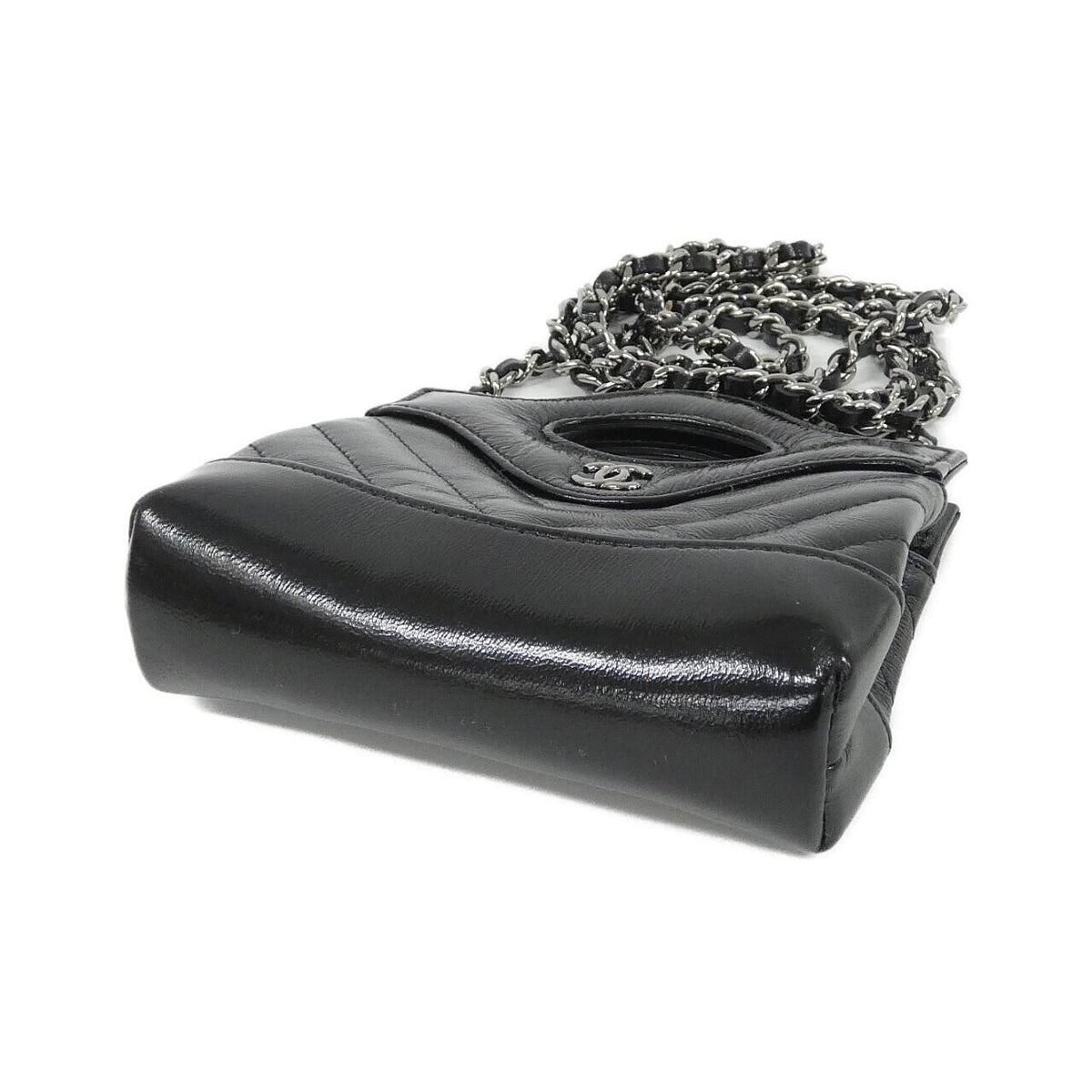 Chanel Chain Clutch Black — view 3
