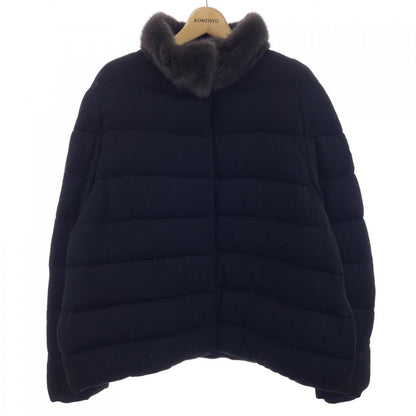 Moncler Gammerouge Stacey Down Jacket