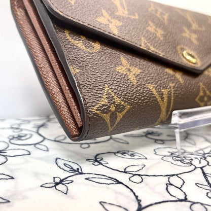 Louis Vuitton Portefeuille Sarah Monogram Wallet — view 4