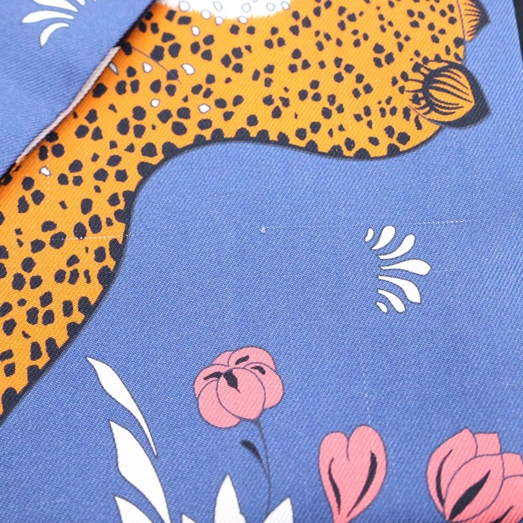 Hermes les Leopards Maxi Twilly Twill Up Scarf Blue — view 2