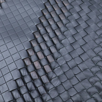 Bottega Veneta Intrecciato Leather Clutch Black — view 7