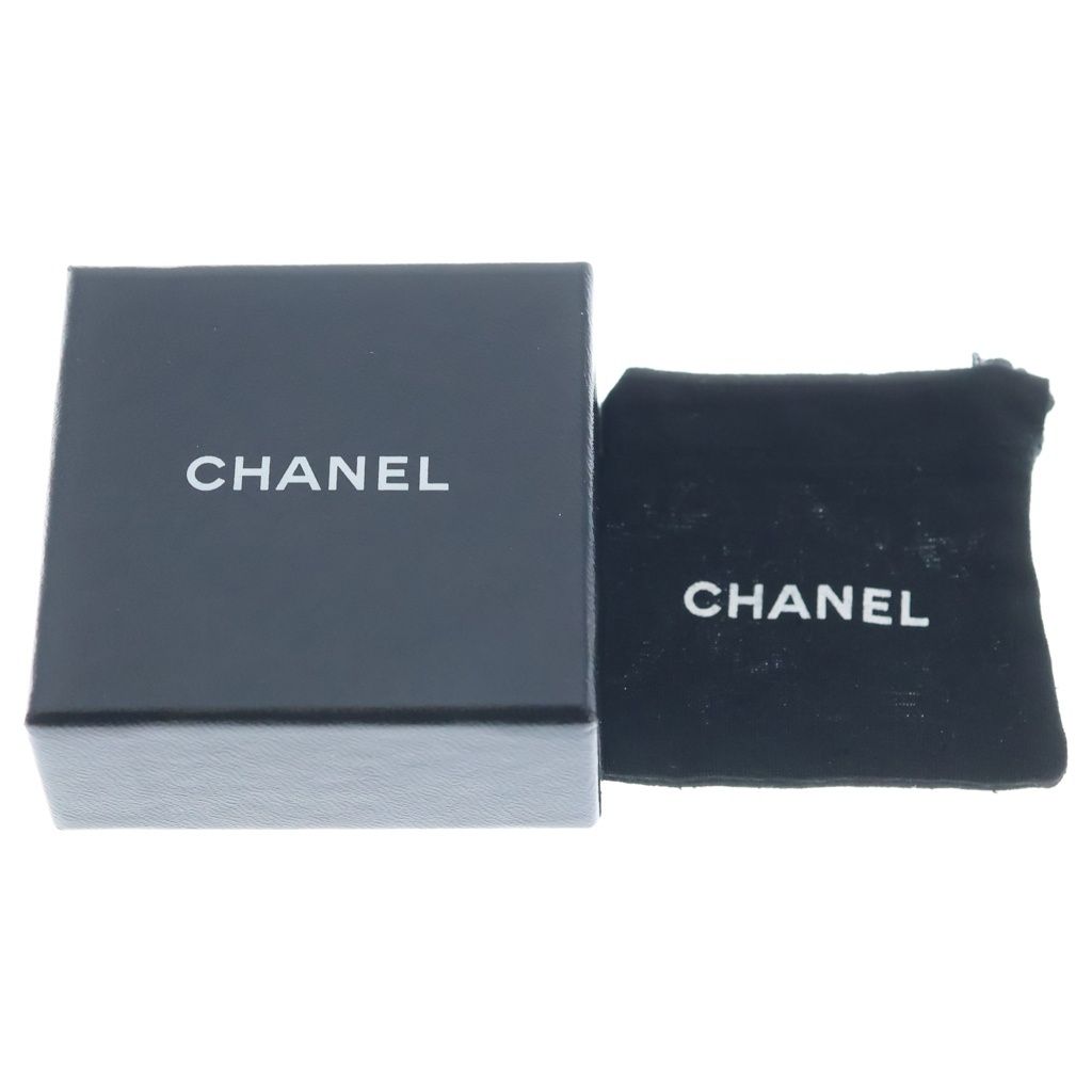 Chanel CC Logo Round Earrings Gold — view 6