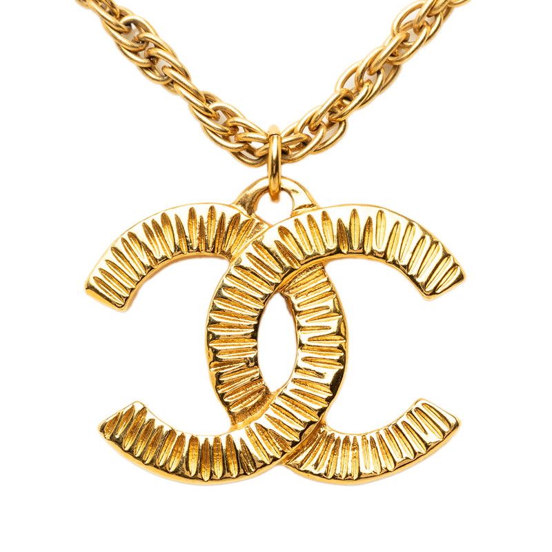 Chanel Vintage CC Logo Chain Necklace Gold Plated — view 2