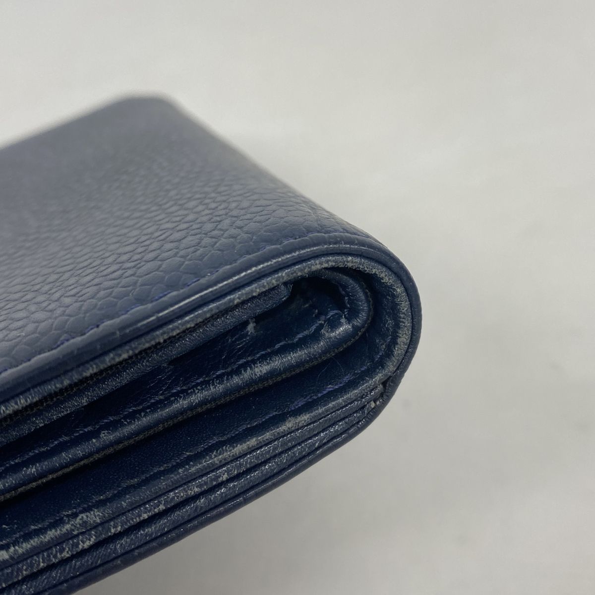 Chanel Wallet Caviar Leather Navy Silver — view 6