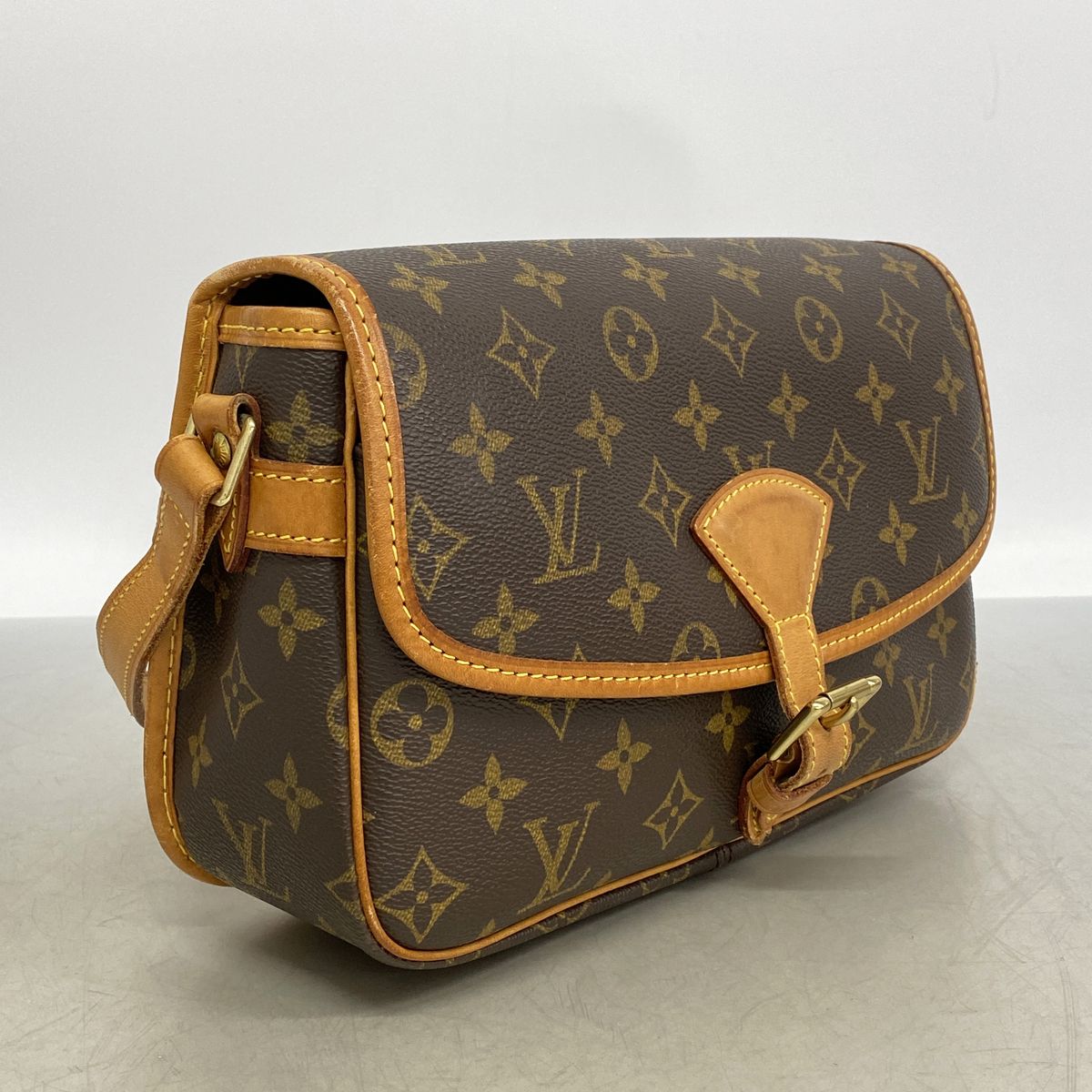 Louis Vuitton Shoulder Bag Monogram Solonge Brown — view 2