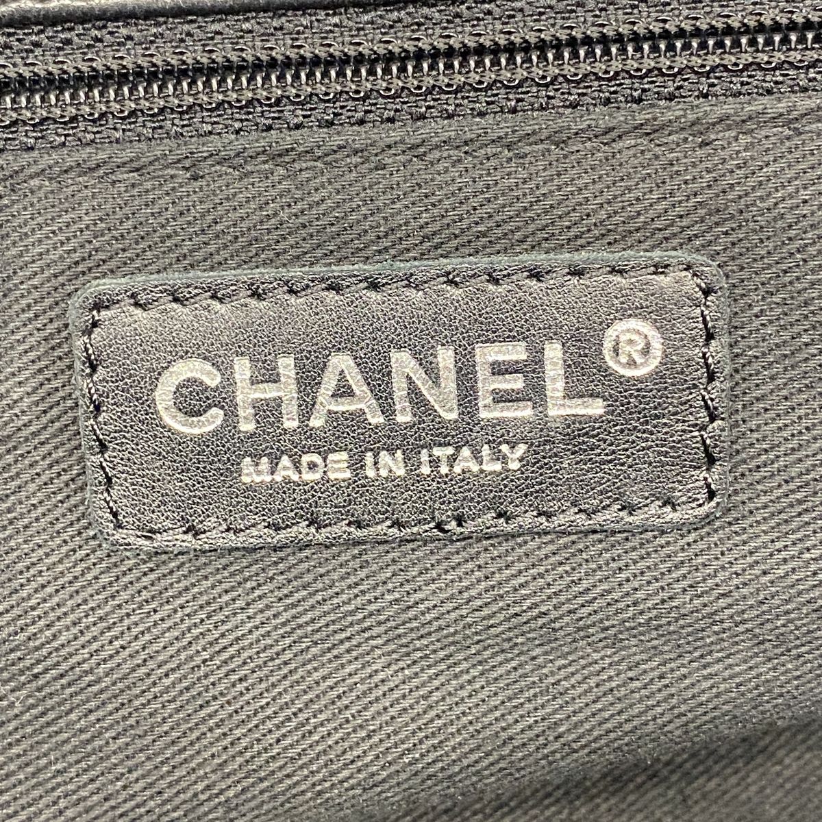 Chanel Shoulder Bag Lambskin Black Silver — view 5