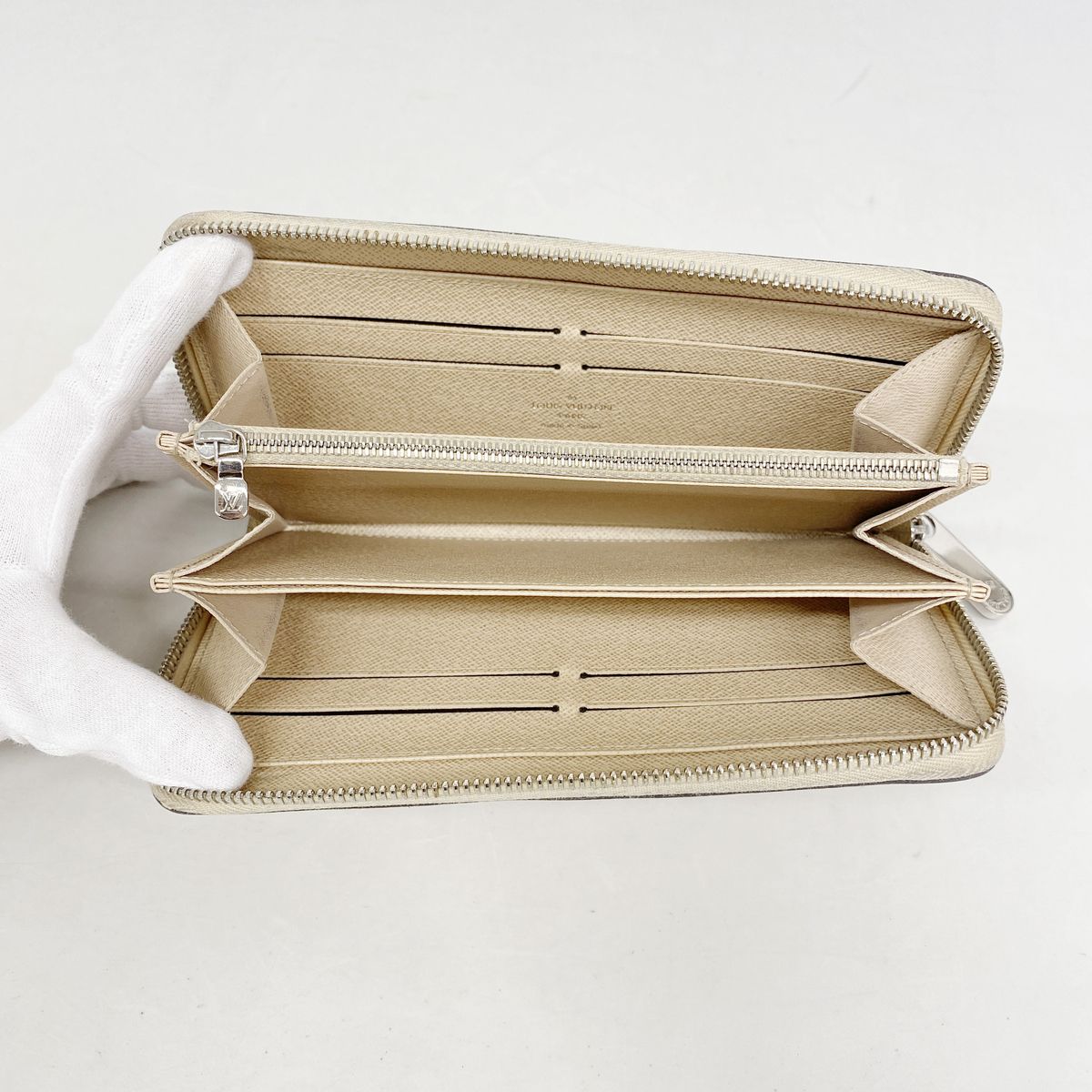 Louis Vuitton Wallet Epi Zippy Dune — view 3