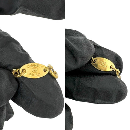 Chanel With Vintage CC Logo Motif Necklace Gold — view 3