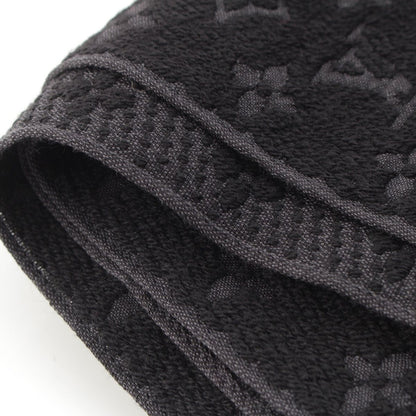 Louis Vuitton Monogram Classic Wool Scarf Noir — view 8