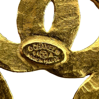 Chanel With Rice 94A Vintage Triple Coco Motif Pendant Gold — view 3
