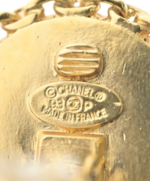 Chanel Earrings Gold — view 5