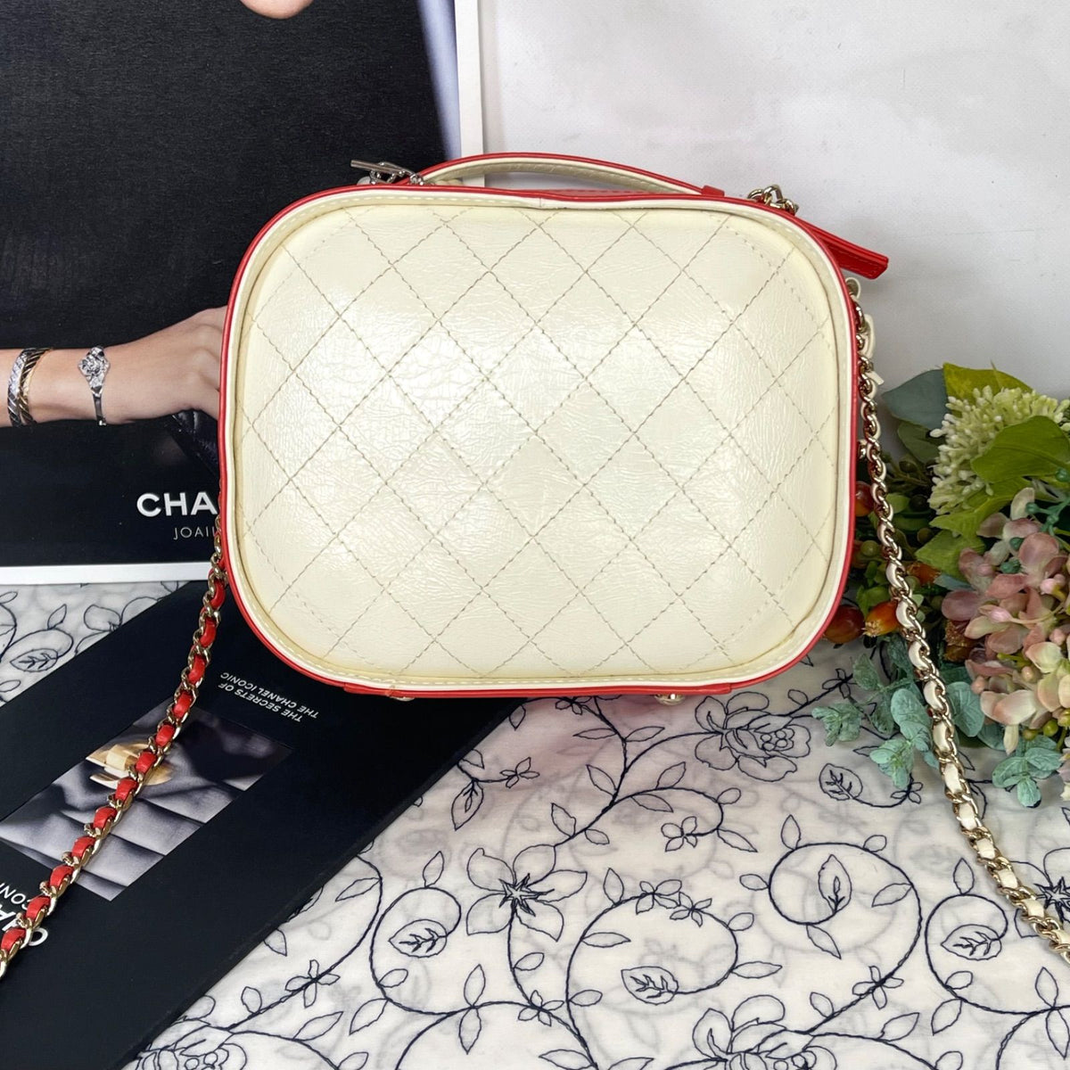 Chanel Camera Bag Quilted Chain — view 3