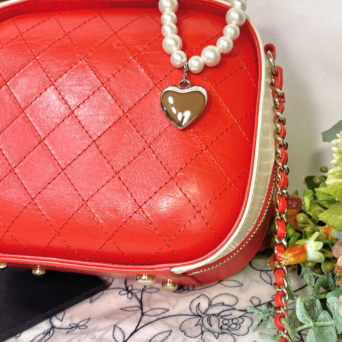 Chanel Camera Bag Quilted Chain — view 5