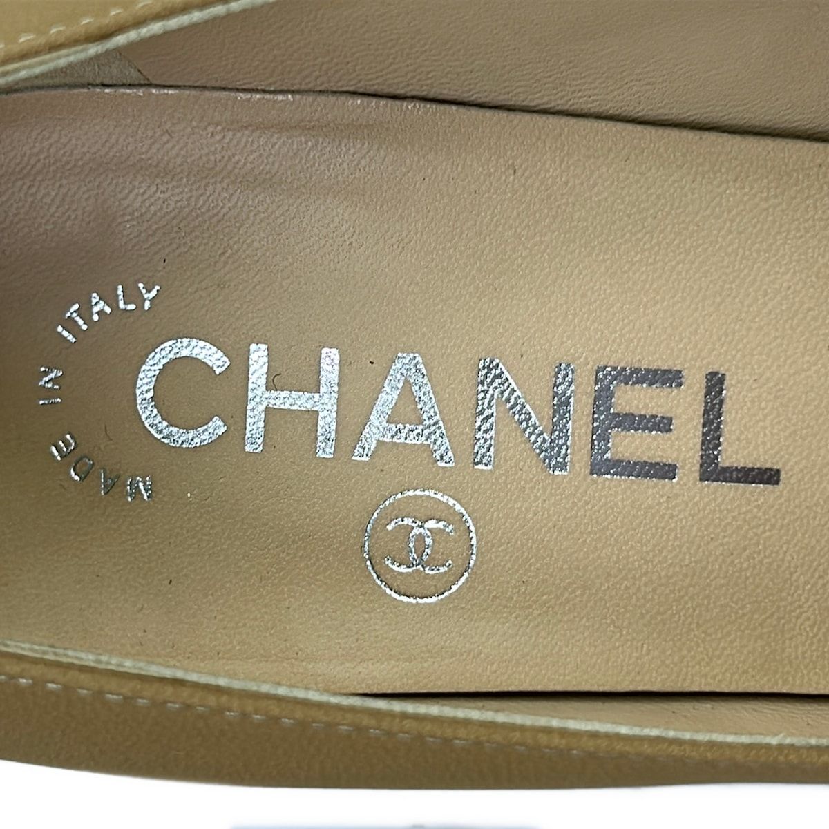 Chanel Pumps Beige Black CC Logo Wedge Sole Leather Heels — view 5