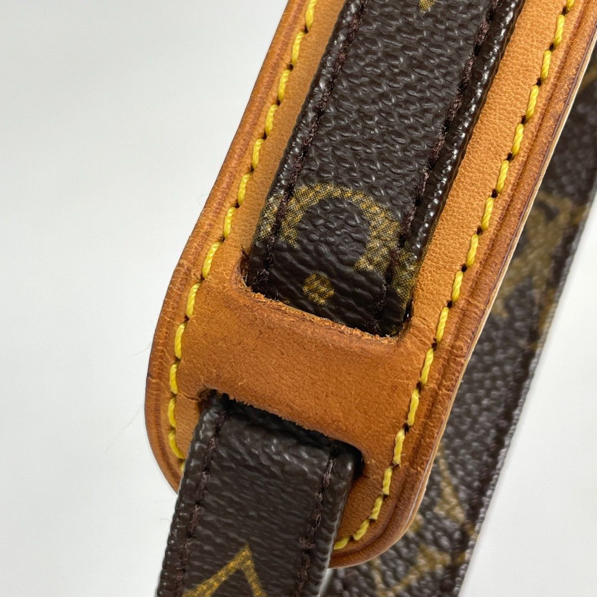 Louis Vuitton Amazon Shoulder Bag Monogram Brown — view 7