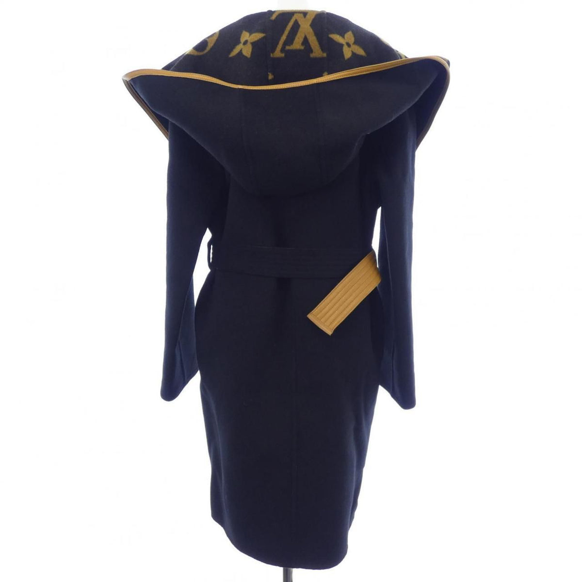 Louis Vuitton Wrap Coat — view 2