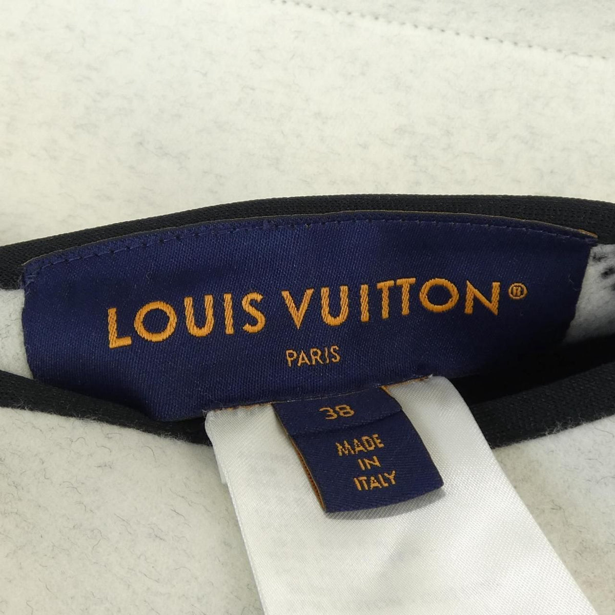 Louis Vuitton Reversible Mahina Monogram Wrap Coat — view 5