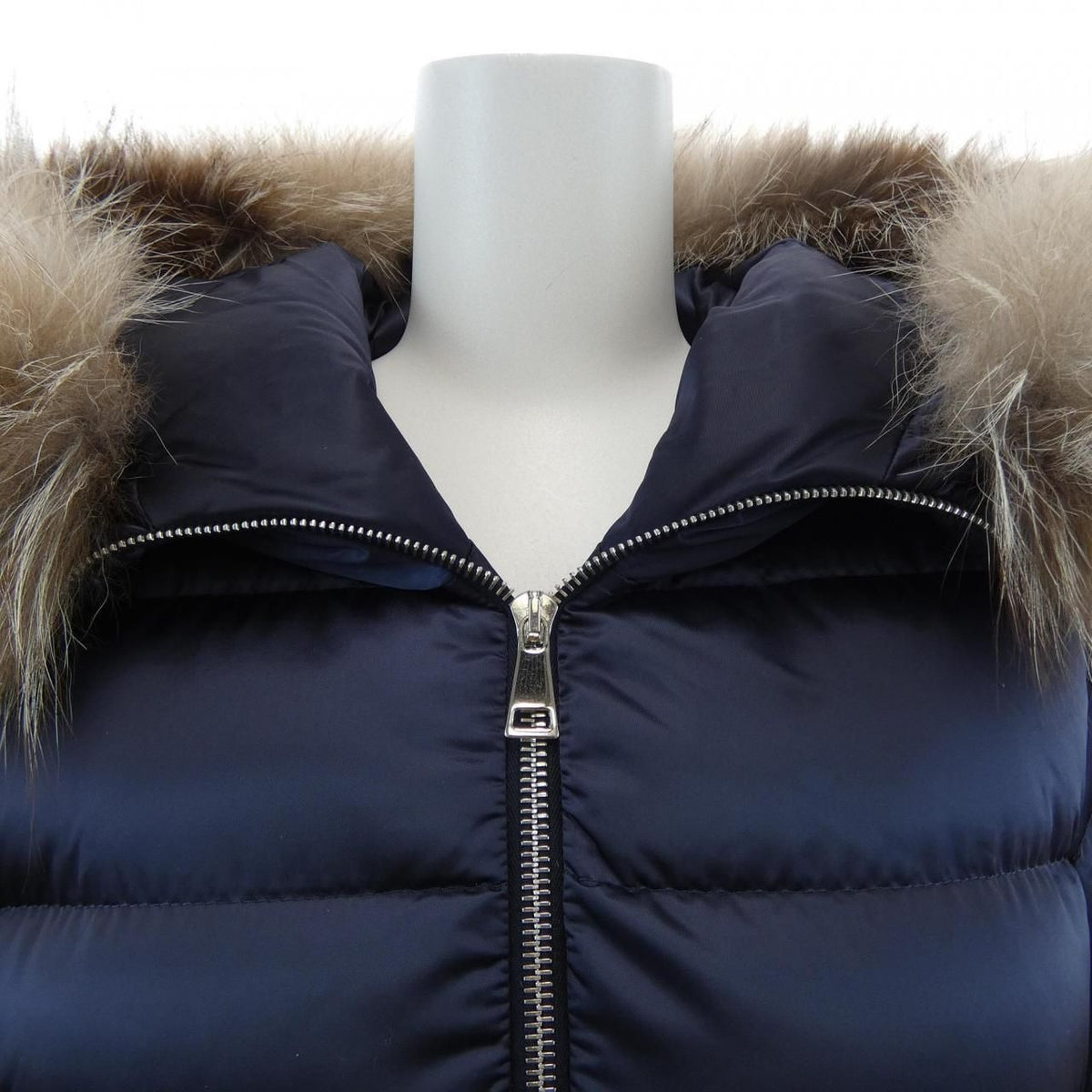 Moncler Leersie Down Coat — view 6