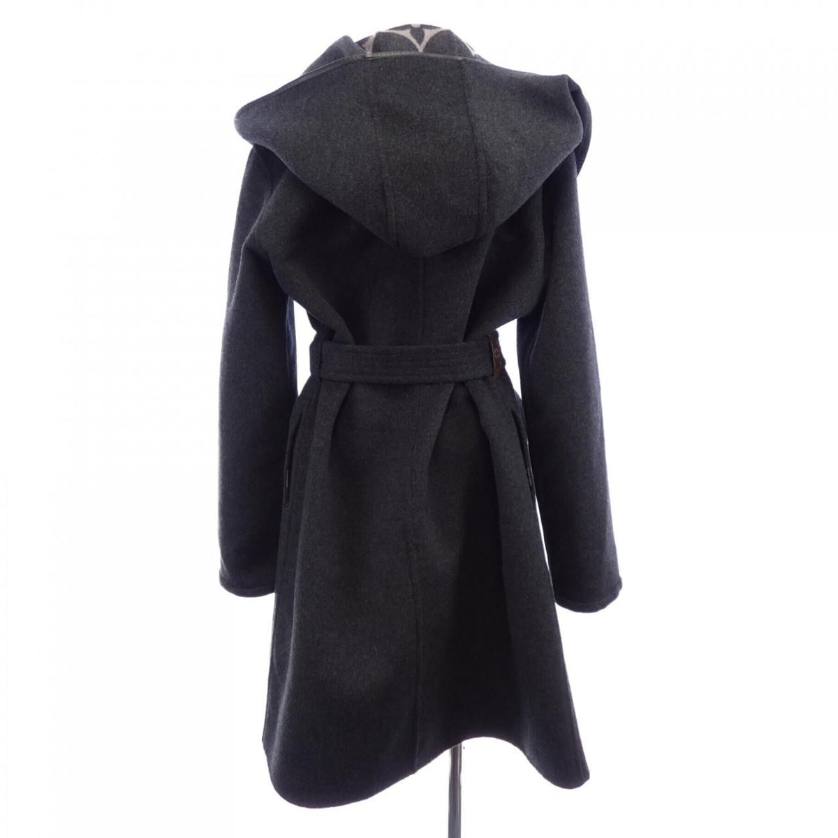 Louis Vuitton Coat Gray — view 2