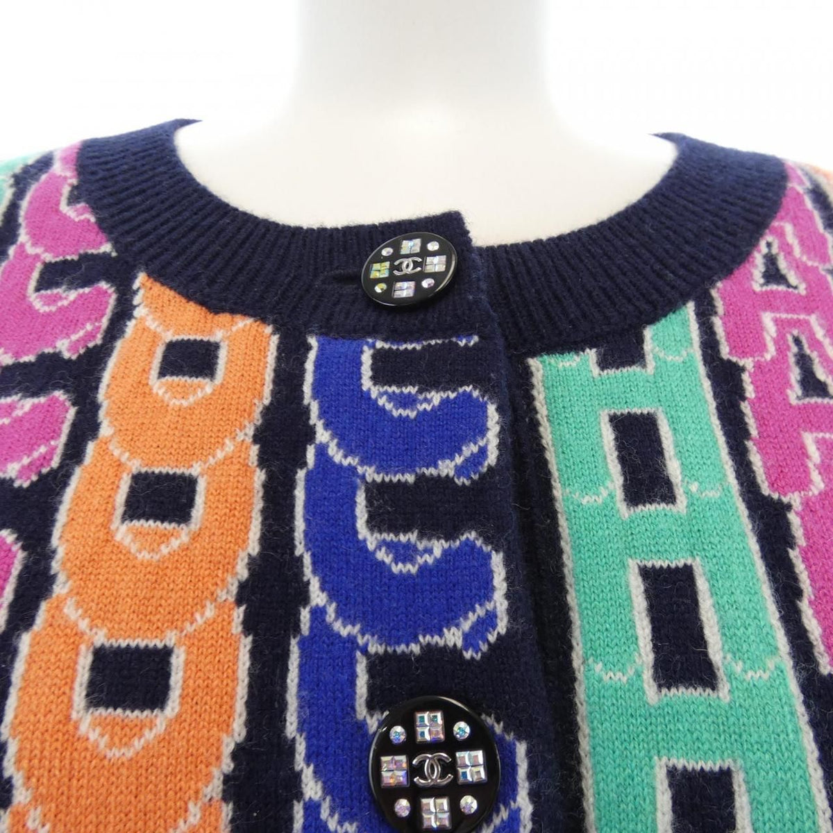 Chanel Cardigan Navy — view 6