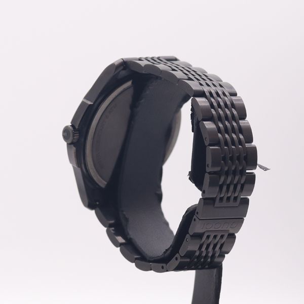 Gucci G-Timeless 126.2 Date Black Dial Watch — view 3