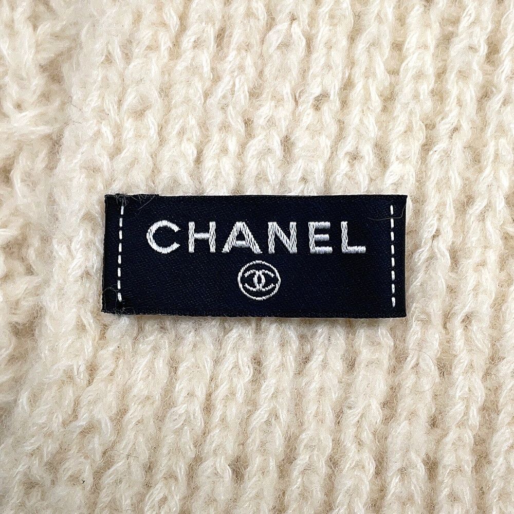 Chanel Scarf CC Logo Cashmere Silk Shawl White — view 4