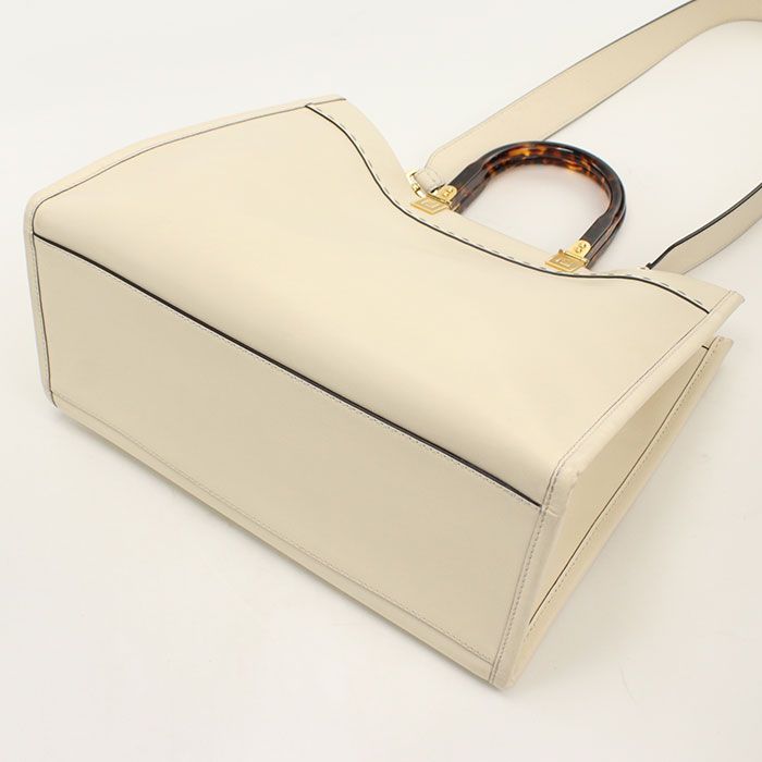 Fendi Sunshine Medium Tote Bag Calfskin — view 2
