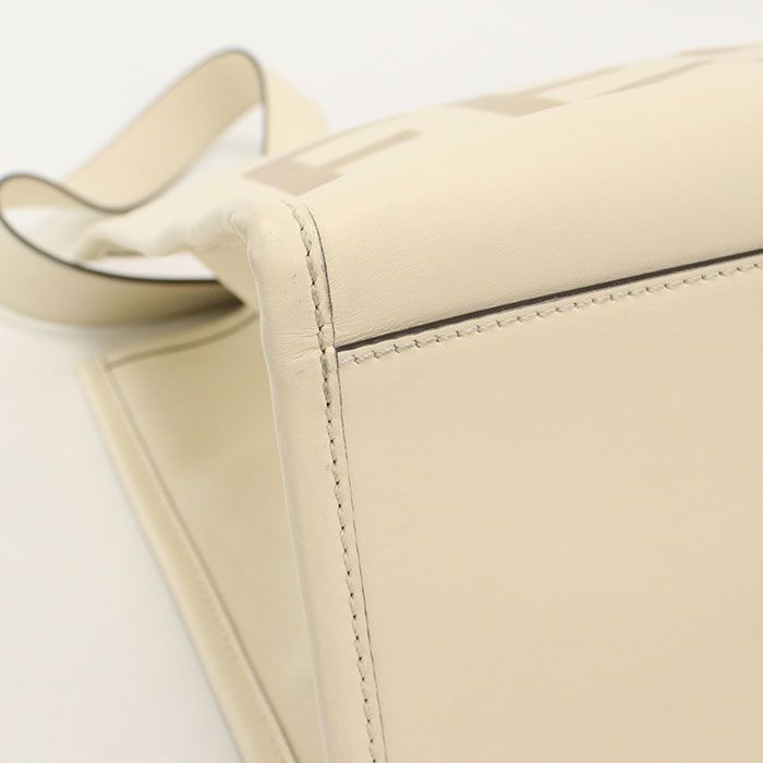 Fendi Sunshine Medium Tote Bag Calfskin — view 8