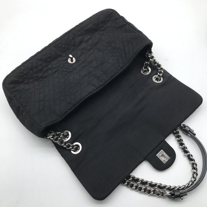 Chanel CC Logo Denim Camellia Chain Shoulder Bag Black — view 7