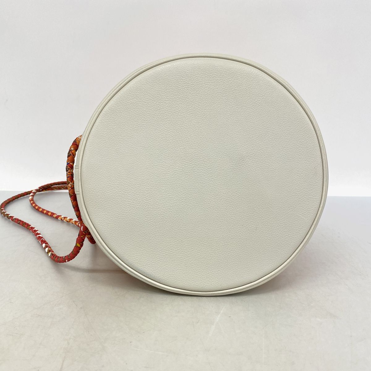 Hermes Shoulder Bag Socwar 22 Silk Orange Silver — view 3