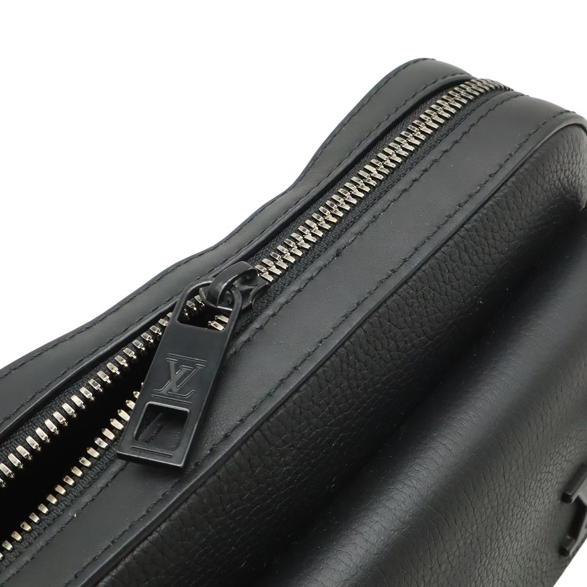 Louis Vuitton LV Aerogram Fast Line Messenger Shoulder Bag Crossbody Noir Black — view 6