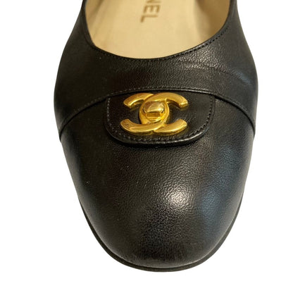 Chanel Turnlock CC Logo Plain Toe Shoes Flat Leather Pumps Black — view 6