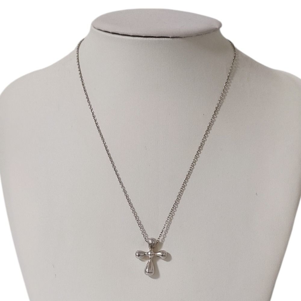 Tiffany & Co Small Cross Chain Pendant 925 Sterling Silver — view 7