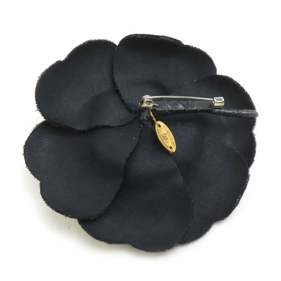 Chanel Brooch Camellia Black — view 5