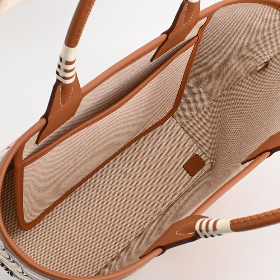 Hermes Tote Bag Steeple Cream — view 4