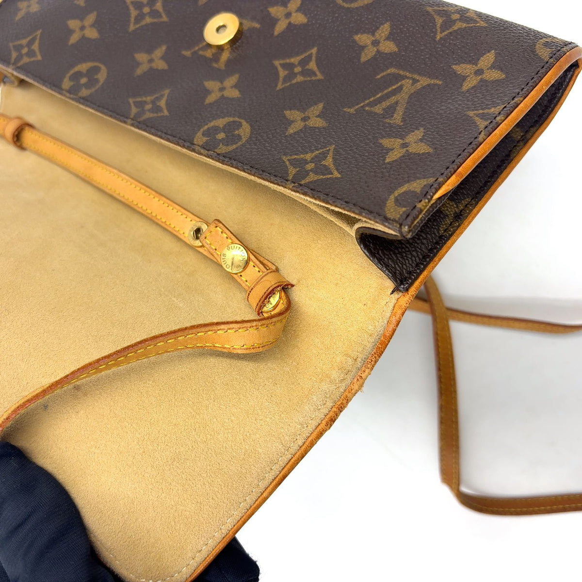 Louis Vuitton Pochette Twin GM Monogram Leather Brown Shoulder Bag Gold — view 8