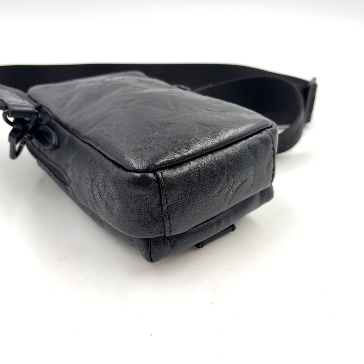 Louis Vuitton Double Phone Pouch Leather Black Shoulder Bag — view 6