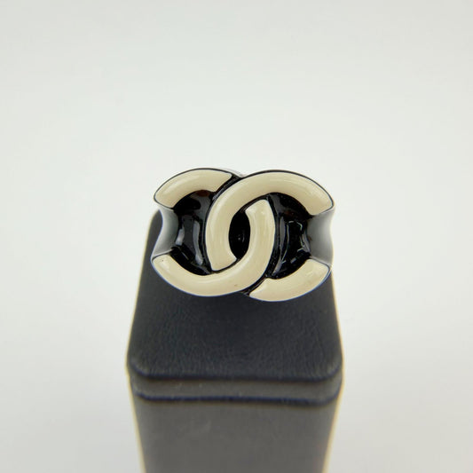 Chanel CC Logo Wide Ring Resin Black Ivory 01P Vintage